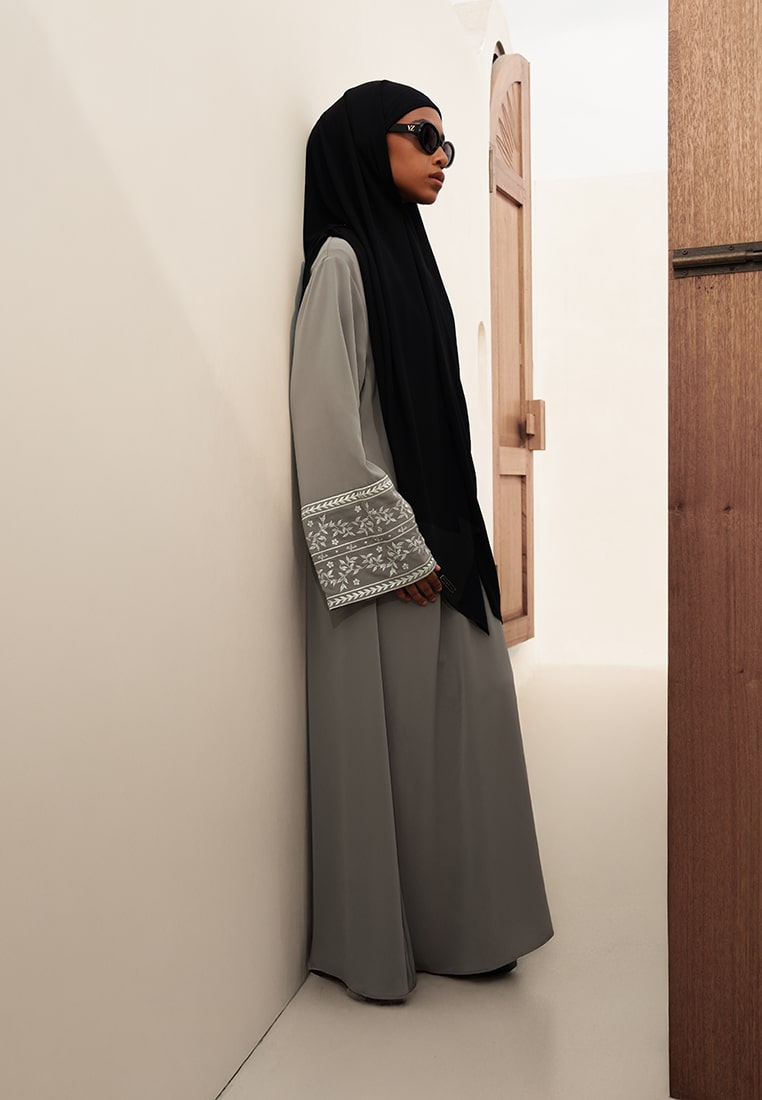 QUELLIA ABAYA - 140CM - Image 31