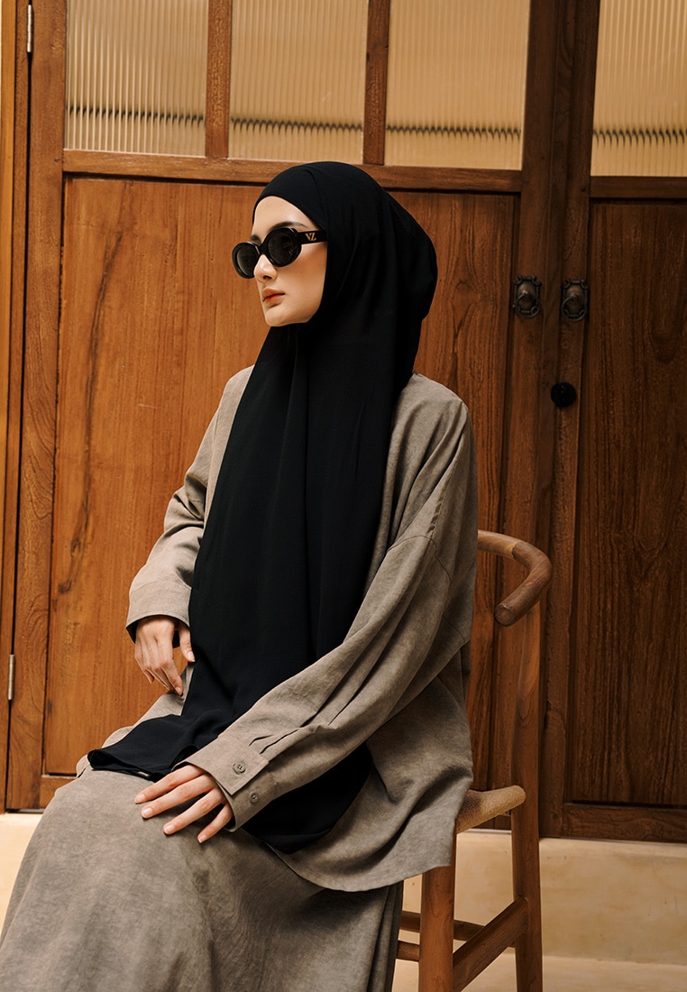 Qalessya Set - Gray Wood - Image 5